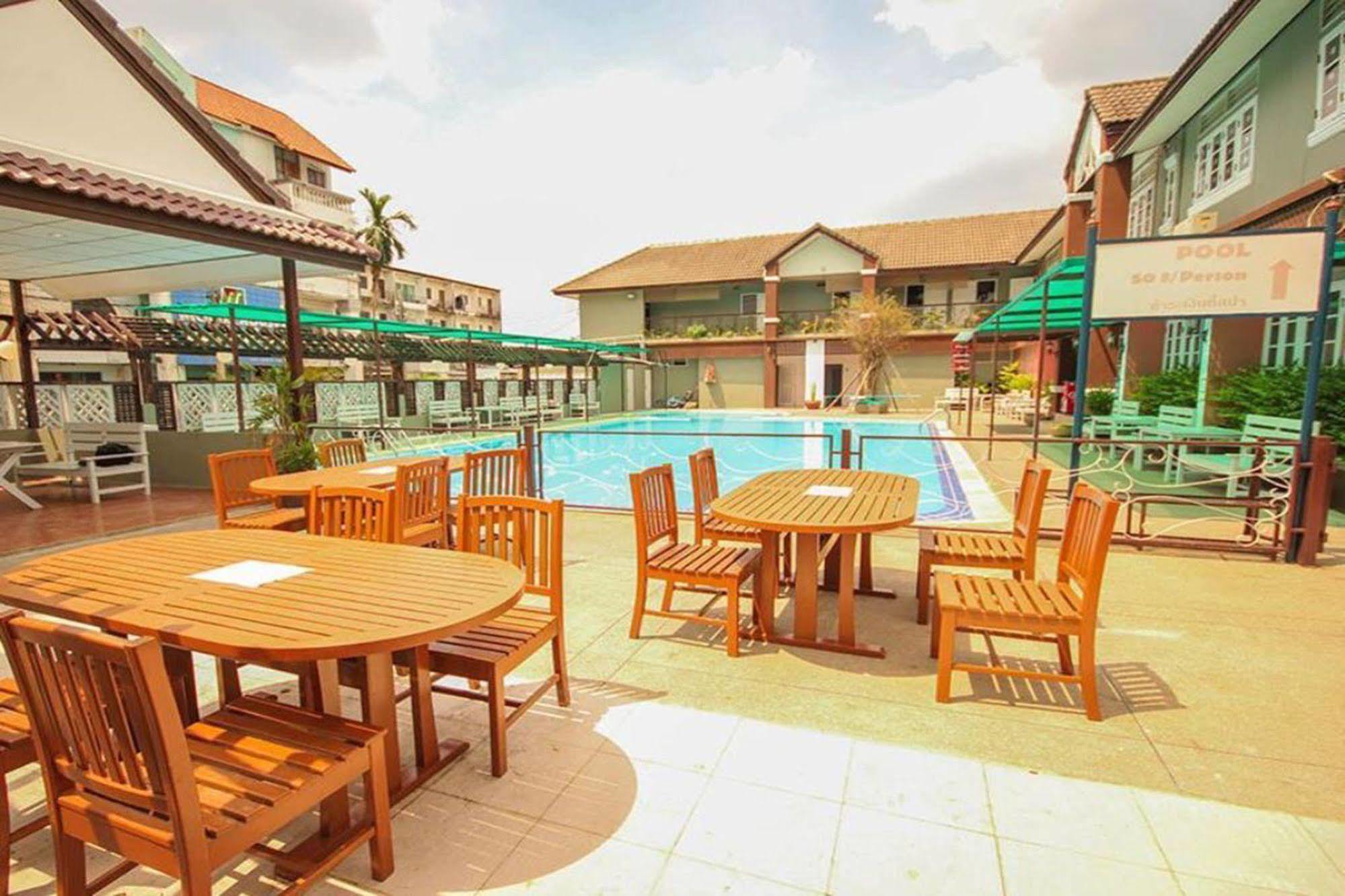 Waratee Spa Resort Villa Μπανγκόκ Εξωτερικό φωτογραφία