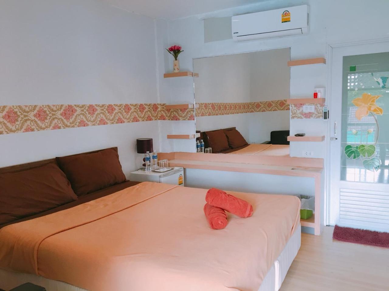 Waratee Spa Resort Villa Μπανγκόκ Εξωτερικό φωτογραφία