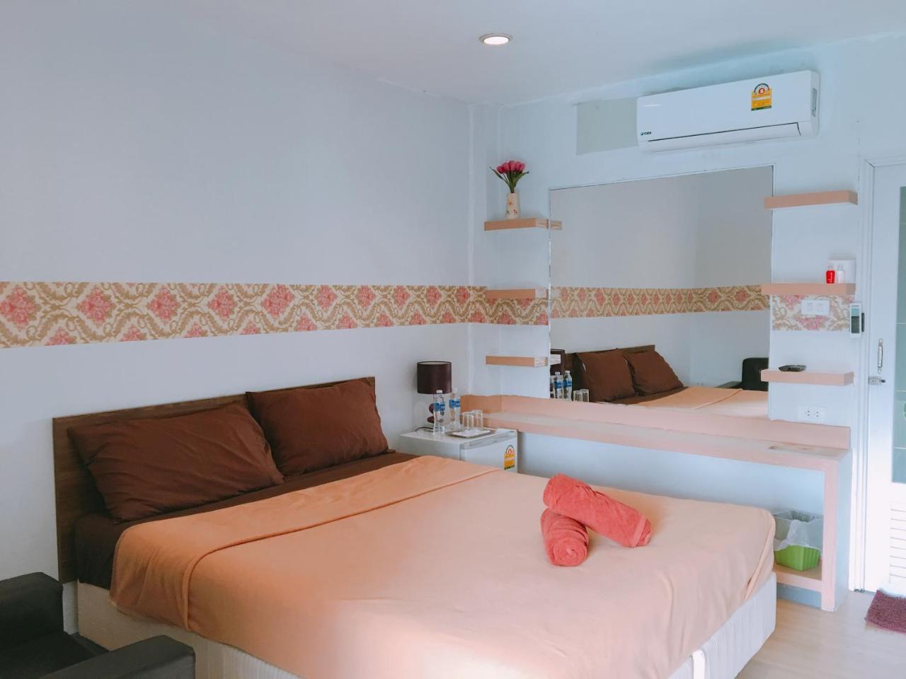 Waratee Spa Resort Villa Μπανγκόκ Εξωτερικό φωτογραφία